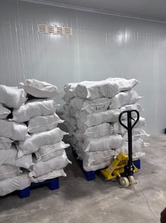 Loading Barang